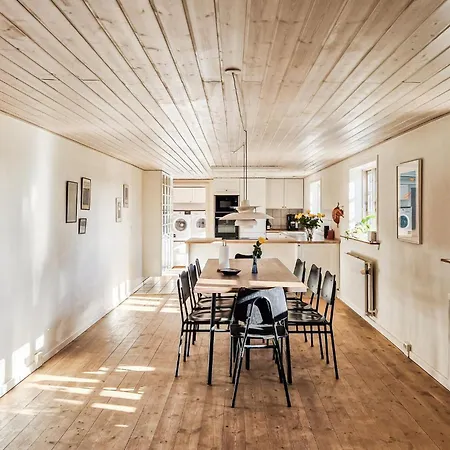 Stunning Home In Hjorring בית נופש *