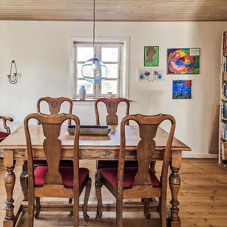Stunning Home In Hjorring * הייורינג