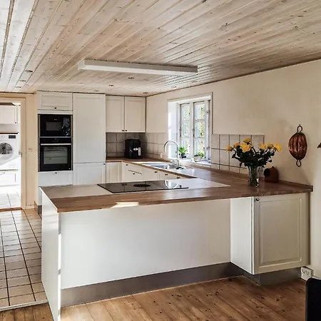 Stunning Home In Hjorring בית נופש *